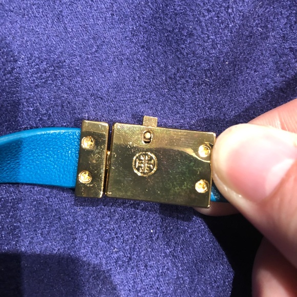 Tory Burch wrap leather bracelet - Picture 4 of 5